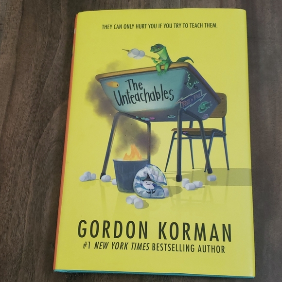 Books by Gordon Korman and Sara Pennypacker - Picture 2 of 7